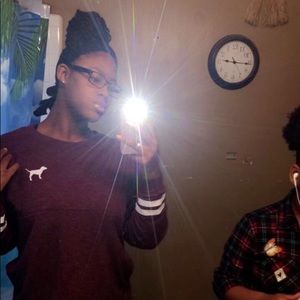 Meet your Posher, Avitay